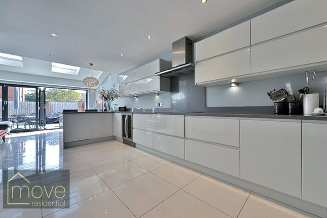 10 Charnley Drive, Liverpool photo 3