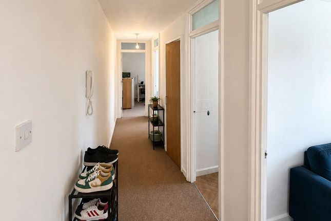 33, King Henry Court, Sunderland photo 5