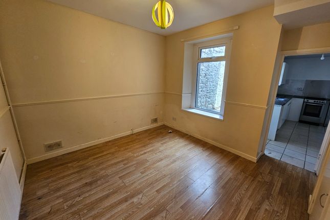 59 Sebastopol Street, Swansea photo 3