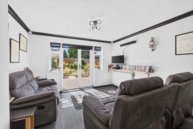 10, Ferndown Road, Felixstowe photo 4