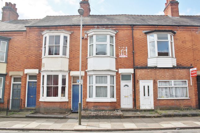 Terraced house to rent in Ivy Road, West End, Leicester