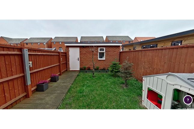 Terraced house for sale in Malthouse Drive, Grays