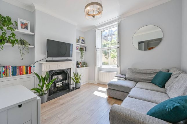 Flat for sale in South Lambeth Road, Vauxhall, London