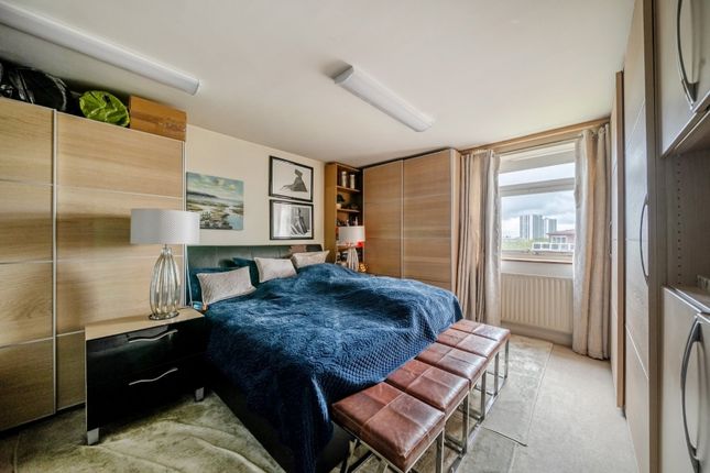 Flat 29 Sheringham,, St. Johns Wood Park, London photo 3