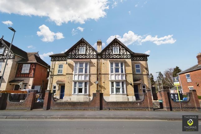 Thumbnail Flat to rent in Park End Road, Tredworth, Gloucester
