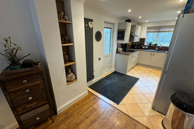 Detached house for sale in Mansfield Close, Swadlincote