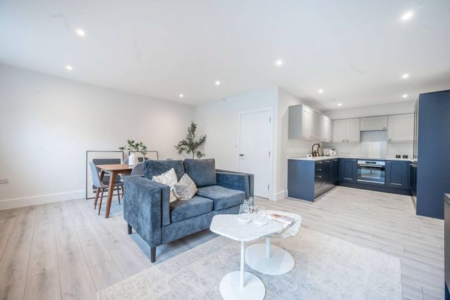 Thumbnail Flat for sale in 3 Rosemont Road, Hampstead