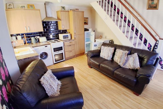 60B, Tudor Road, Hayes photo 5