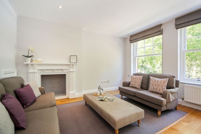 Flat to rent in New Kings Road, Fulham