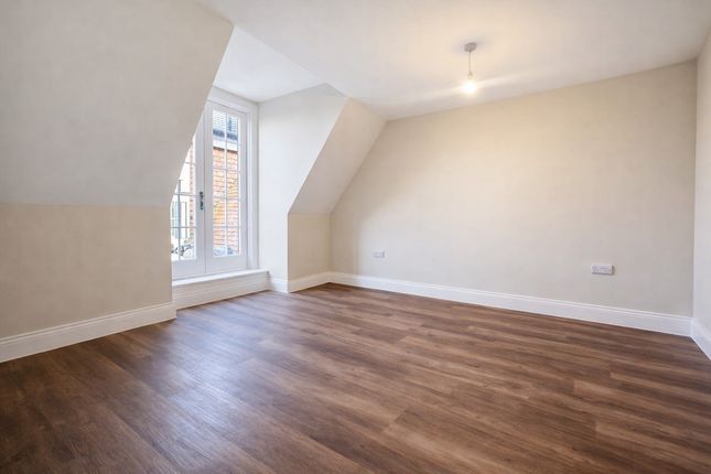 Flat 1, Anglesea Arms, 1 Kent Road, Orpington photo 3