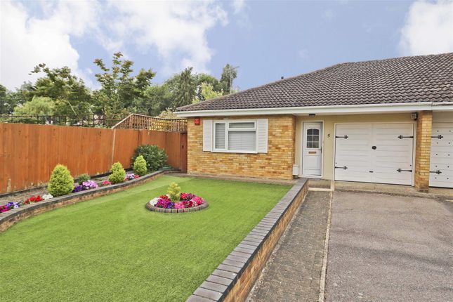 2-bed other on 5, Yeomans Acre, Ruislip, £550,000