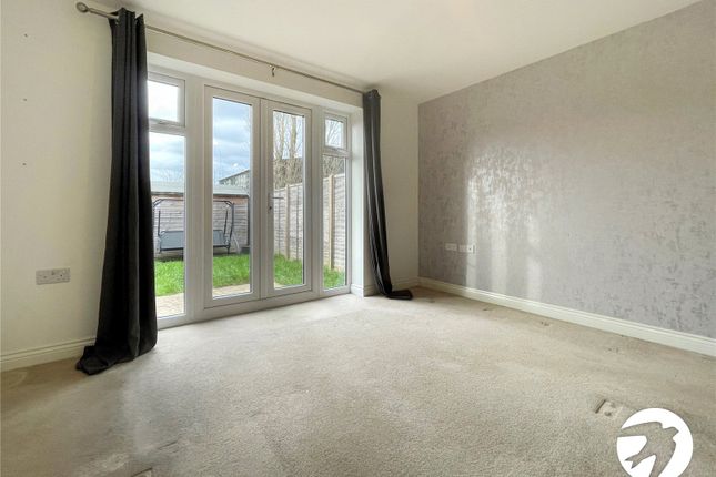 28, Gates Drive, Kent photo 3
