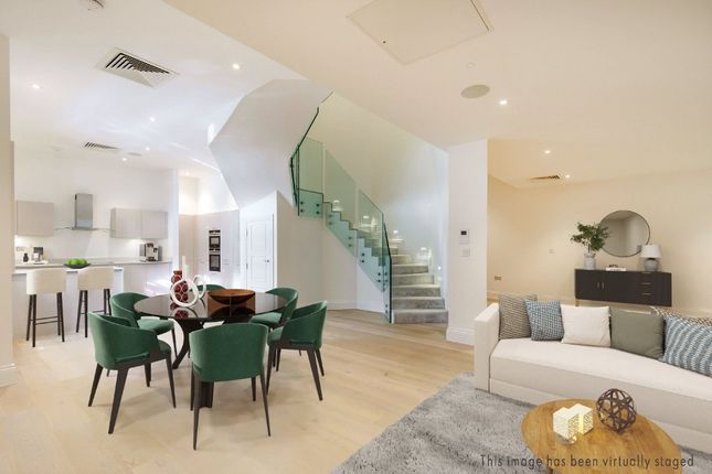 Thumbnail Flat for sale in Victoria Residences, Victoria Street, Windsor, Berkshire