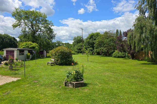 Tiddlers Rest, 2 Salmon Hutch, Crediton photo 3