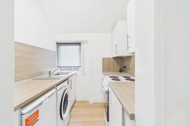 56 Highcroft Avenue, Glasgow photo 3