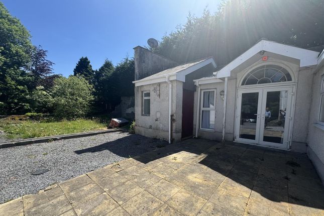 Ty Twt Flat 1, Station Road, Caehopkin, Abercrave photo 5