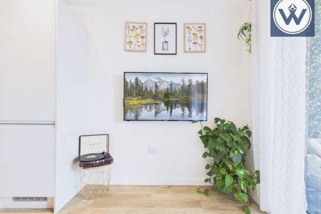Flat 64, Mortise House, Hayes photo 3