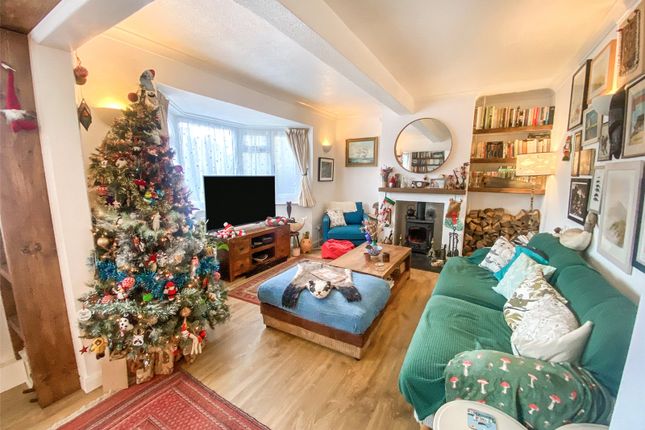 50, Kingsley Road, Eversley photo 3