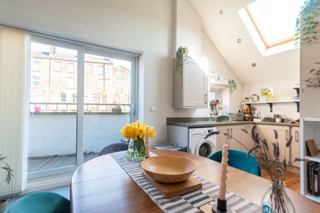 Apartment 3, Strawberry House,, Oak Street, Keighley photo 5