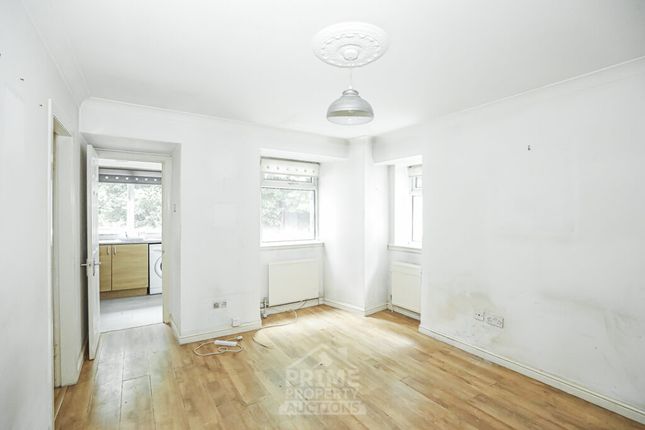 9B, Holytown Road, Bellshill photo 2