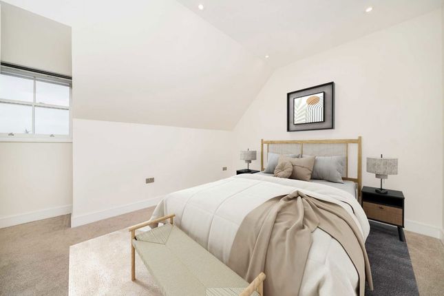 Flat 12 Lyons, 1, Oak Hill Road, Surbiton photo 4