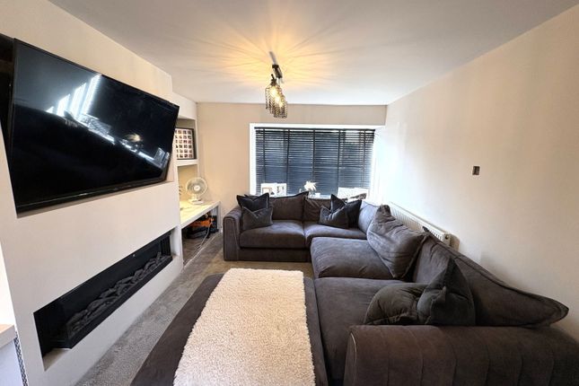 26, Lodge Road, Rugeley photo 3