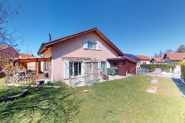 Thumbnail Villa for sale in Massonnens, Canton De Fribourg, Switzerland