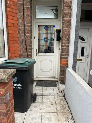 Terraced house to rent in Granville Road, Luton