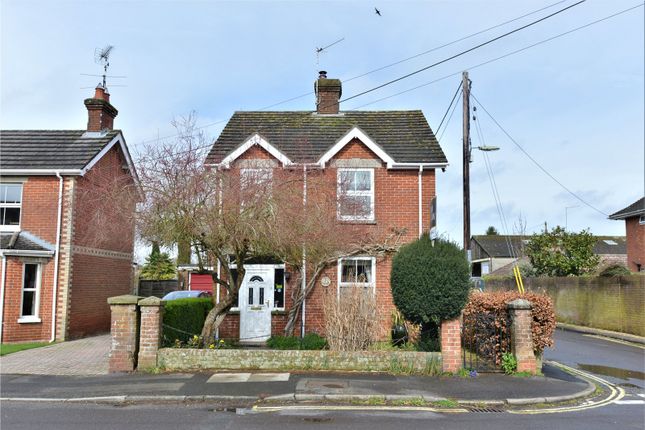 Thumbnail Detached house for sale in Alexandra Road, Fordingbridge, Hampshire