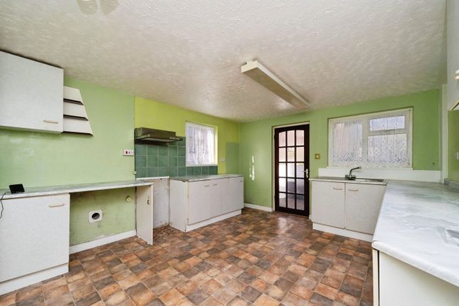 8, New Park Estate, Exeter photo 2