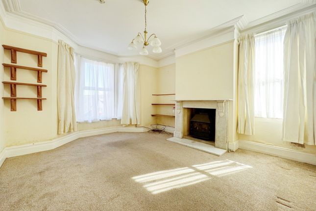 26, Church Road, Newton Abbot photo 2