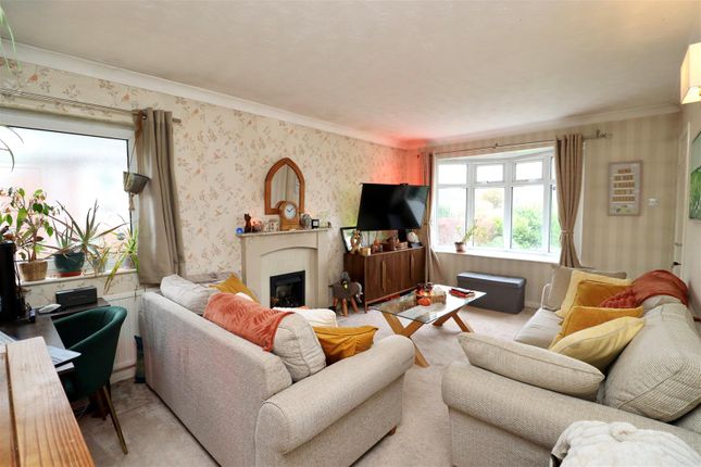 13, Chapel Fields, Holme-On-Spalding-Moor photo 4