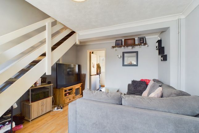 30, Palmerston Road, Peterborough photo 4