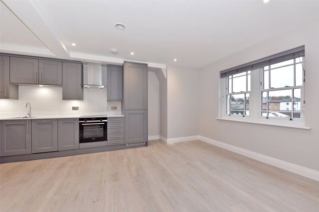 Flat 15, Regal House,, Station Road, Buckinghamshire photo 3