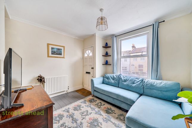 8, Borough Hill, Croydon photo 4
