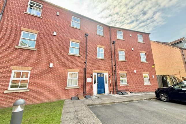 Thumbnail Flat to rent in Spindle Court, Mansfield