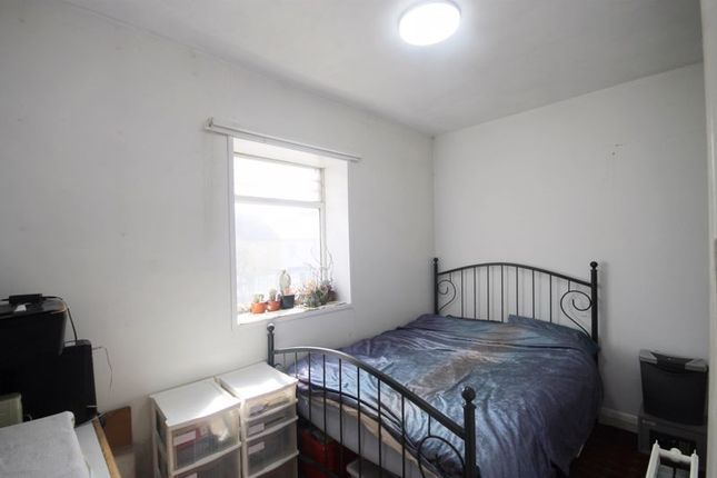 20a, Stanley Avenue, Greenford photo 4