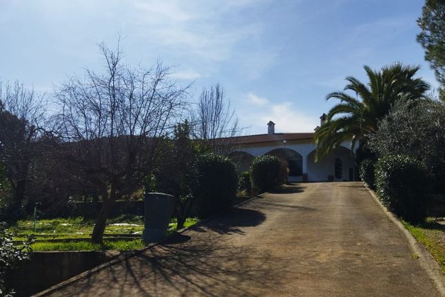 Villa for sale in Arroyo De La Plata, El Castillo De Las Guardas, Seville, Andalusia, Spain