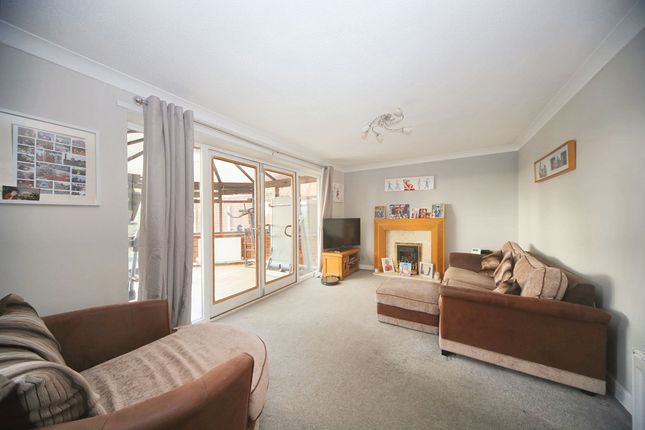 57 Churchfield, Wigan photo 3