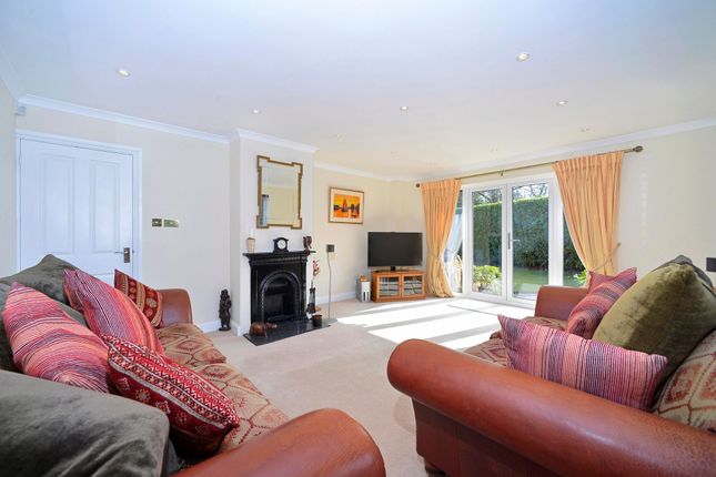 Charnwood Farthingham Lane, Cranleigh photo 3