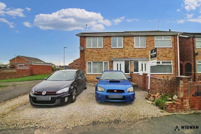 Semi-detached house for sale in Jendale, Hull