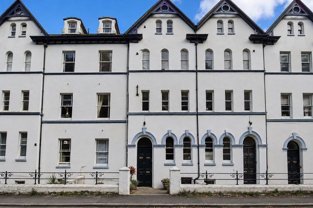 2-bed flat on Flat 14, Kipling Court Kipling Terrace, Bideford, £78,000