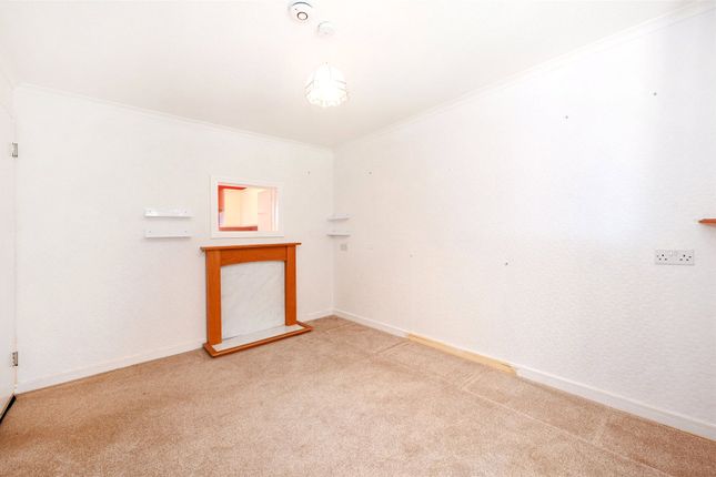 9, Edwin Arnold Court, Kent photo 4