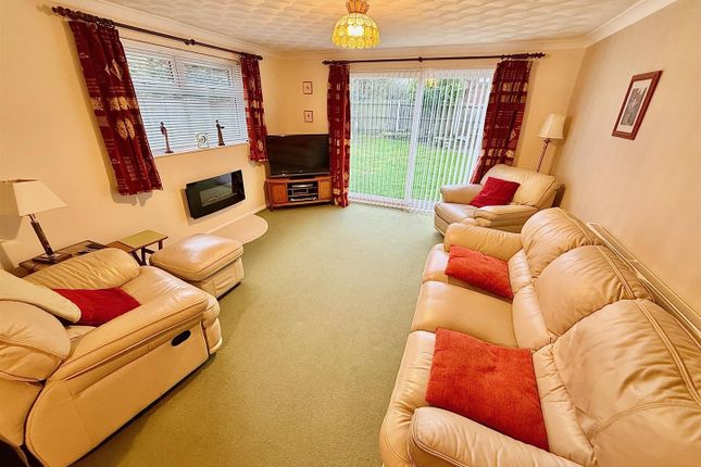 20, Ashwood Close, Great Yarmouth photo 2