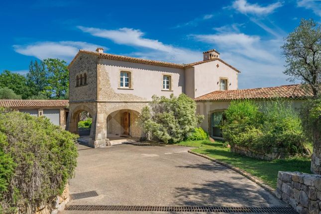 Villa for sale in Châteauneuf-Grasse, 06740, France