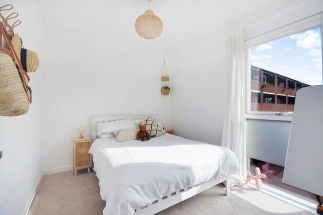 Bedroom 2 (1) (4).Jpg