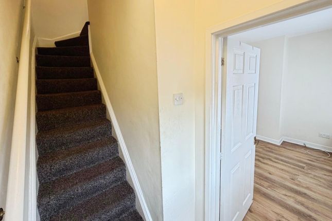 5, Compton Place, Ellesmere Port photo 3