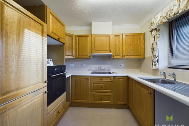 27 Meadowbrook Court, Twmpath Lane, Oswestry photo 3