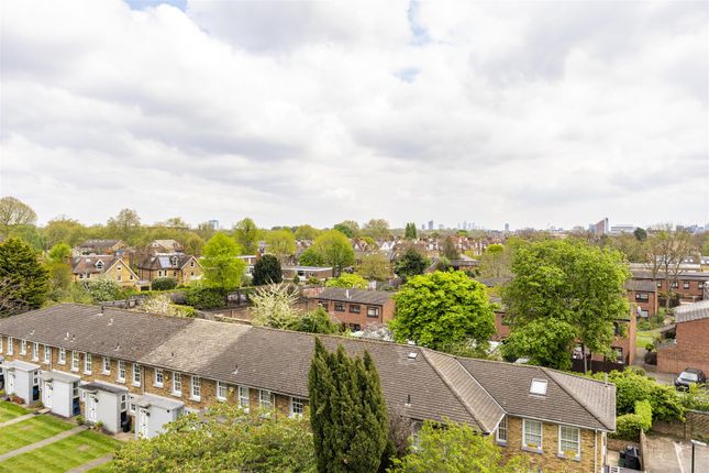 Thumbnail Flat for sale in Warwick Drive, Putney
