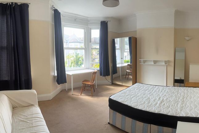 Thumbnail Room to rent in Galveston Road, London
